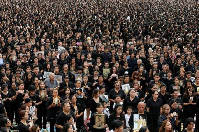 Thais sing special royal anthem version to honor late king 